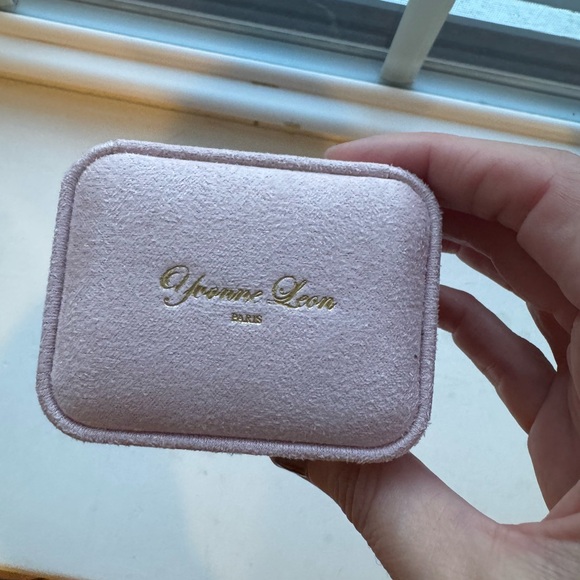 Yvonne Léon 9K Yellow Gold Diamond & Mother of Pearl Pear Signet Ring - Picture 8 of 9